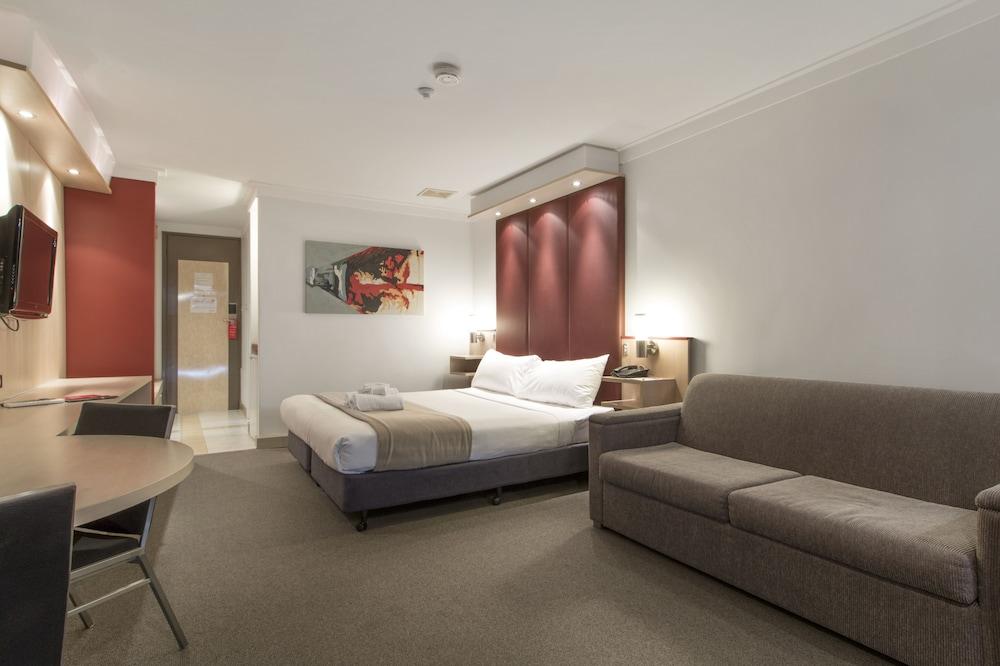 Metro Hotel Перт Экстерьер фото
