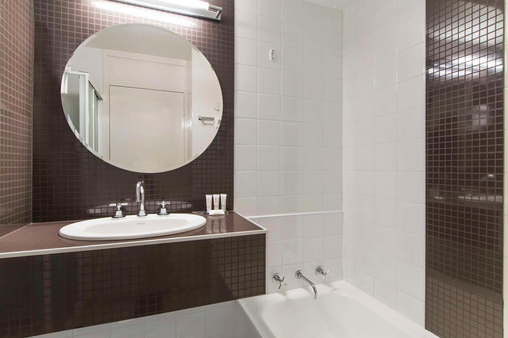 Metro Hotel Перт Экстерьер фото
