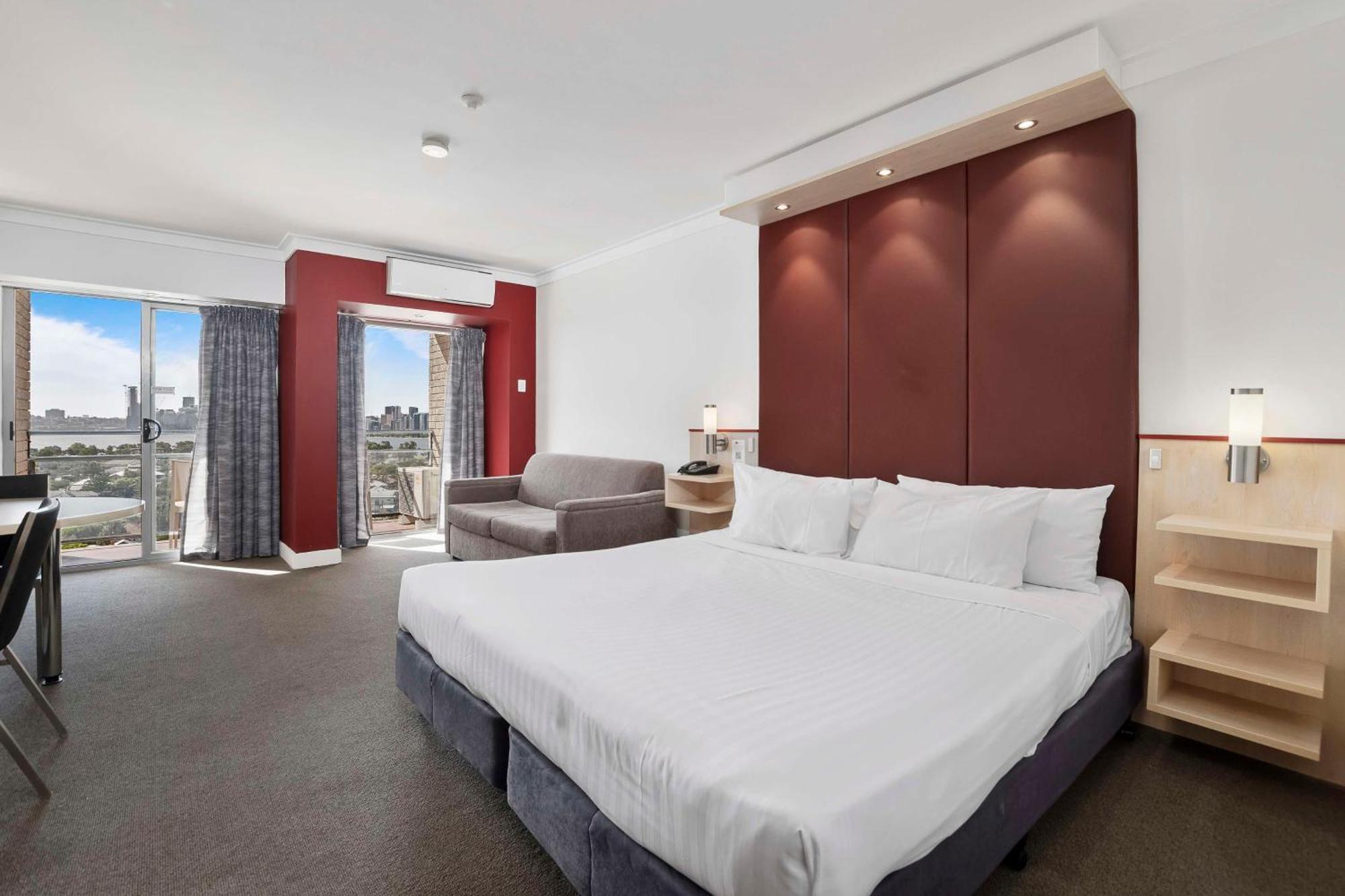Metro Hotel Перт Экстерьер фото