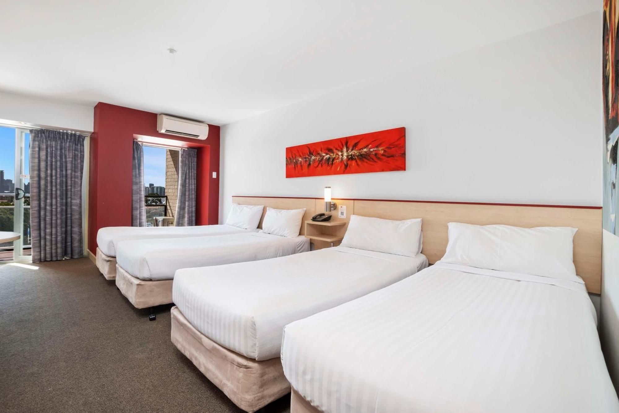 Metro Hotel Перт Экстерьер фото