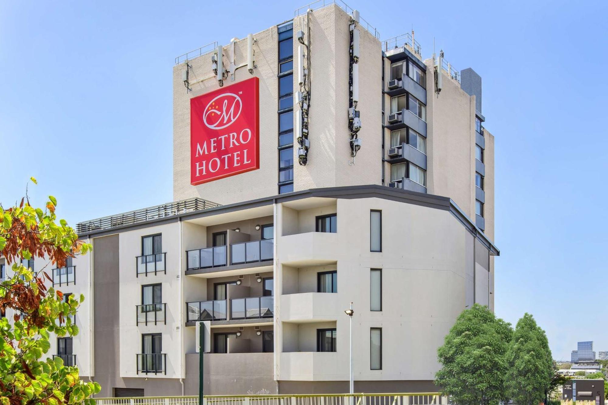 Metro Hotel Перт Экстерьер фото